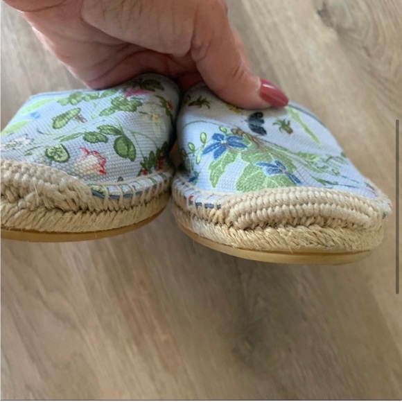 Gucci Floral Espadrilles! 🌷 Host Pick 8/2023 - Picture 3 of 7